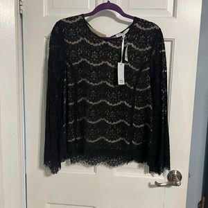 Lace belle sleeve blouse